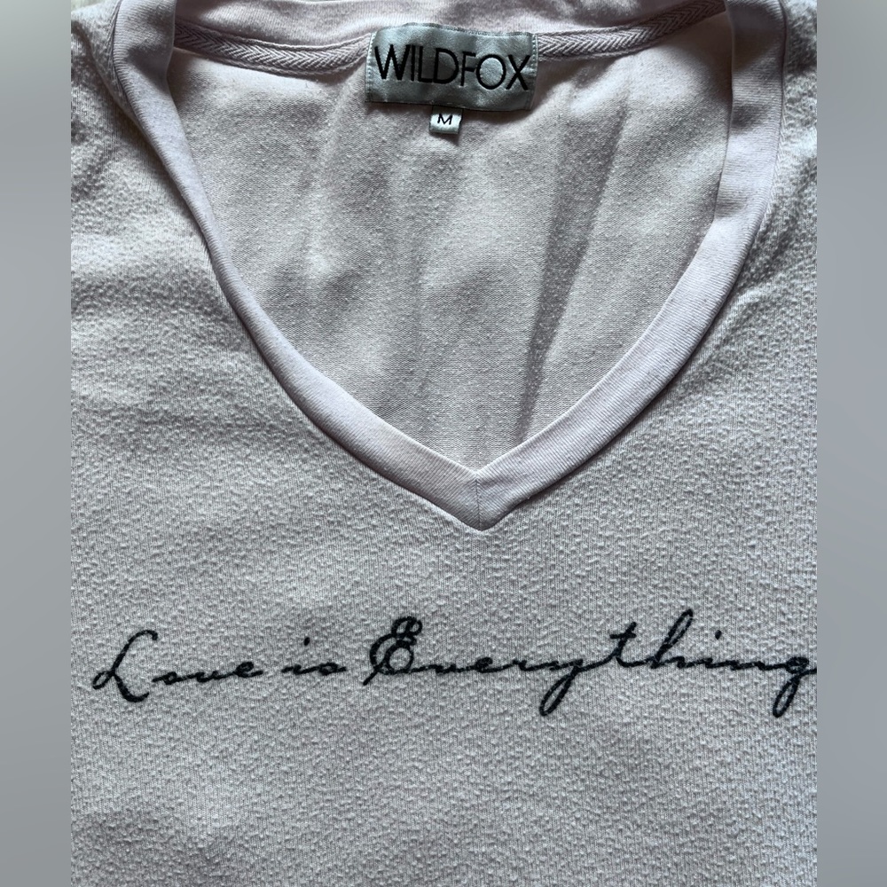 WILDFOX love is everything womens long sleeve size M